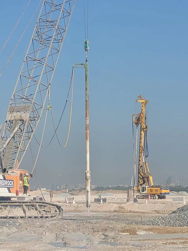 عمود الحجر البديل BVEM Vibro 377mm 75kw آلة تعويم الاهتزاز لتكديس الخوازيق